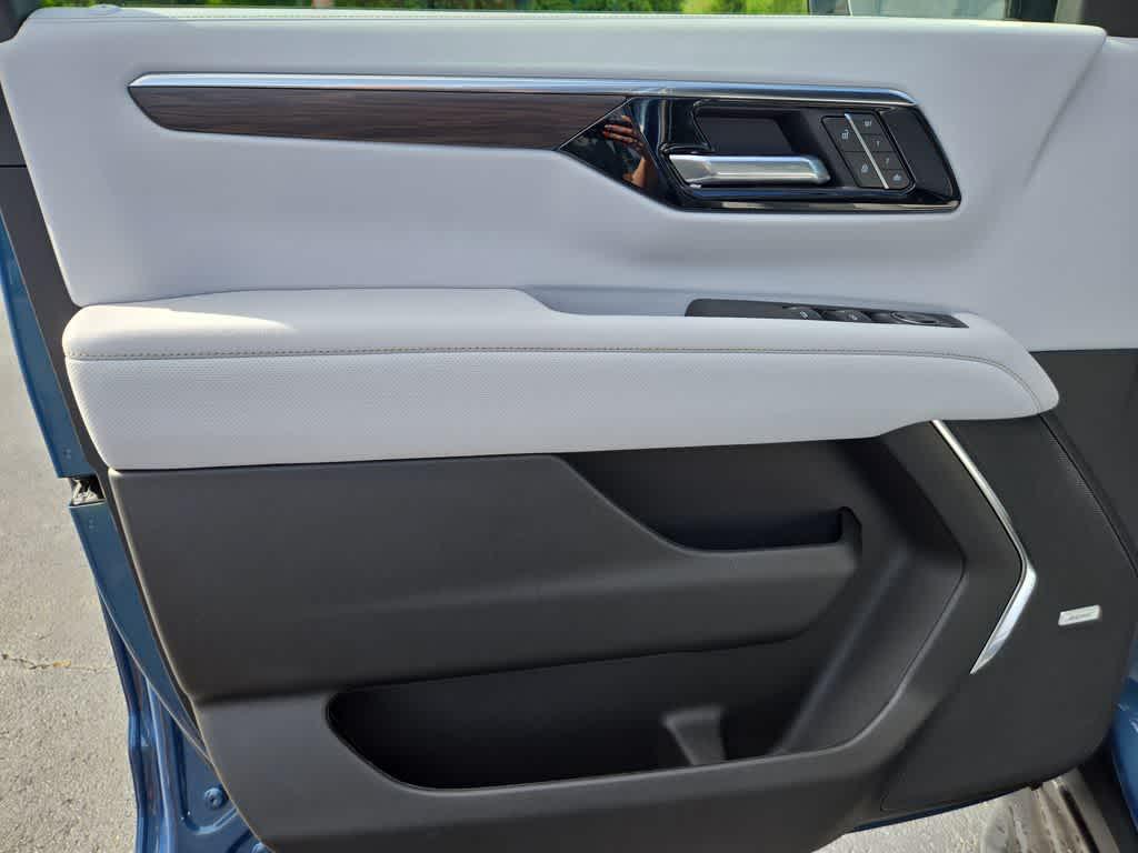 new 2025 Chevrolet Tahoe car, priced at $77,988