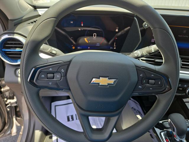 new 2025 Chevrolet Trax car