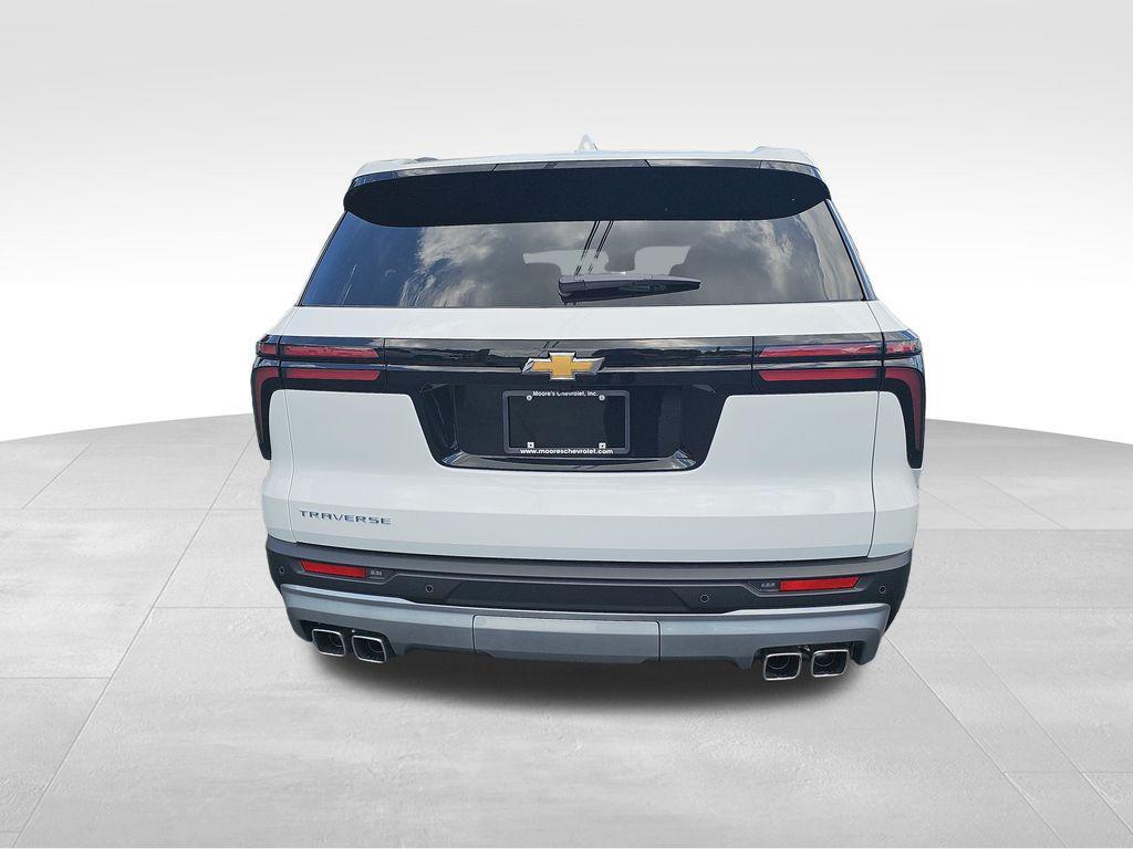 new 2025 Chevrolet Traverse car