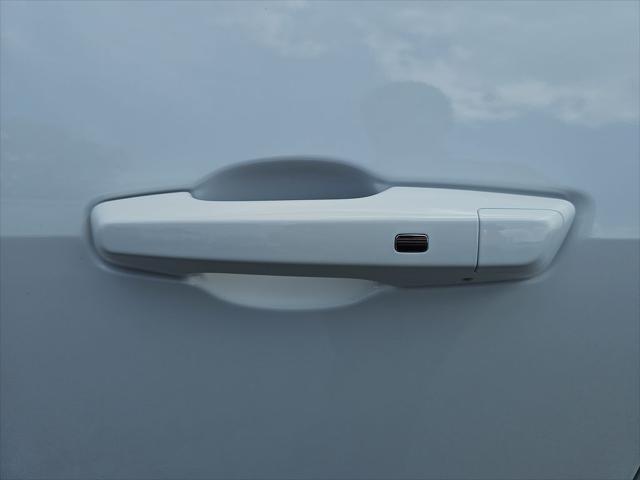 new 2025 Chevrolet Traverse car