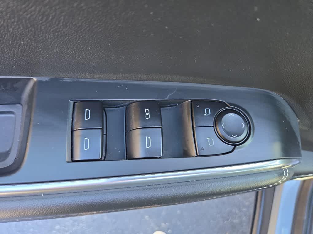 used 2025 GMC Acadia car, priced at $32,887