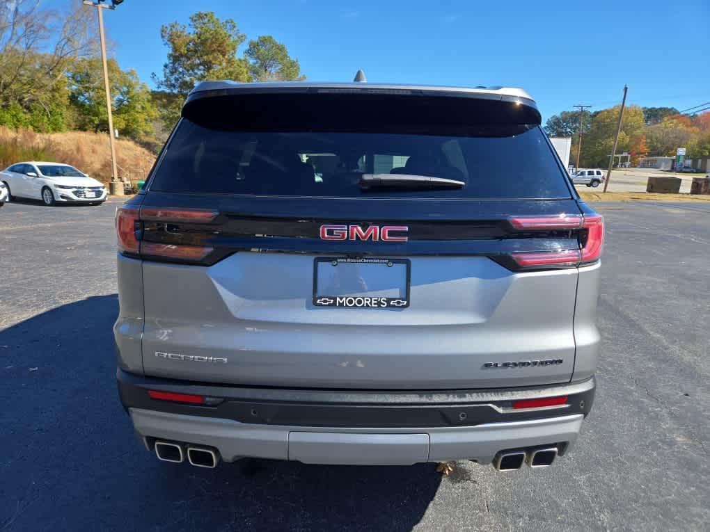 used 2025 GMC Acadia car, priced at $32,887