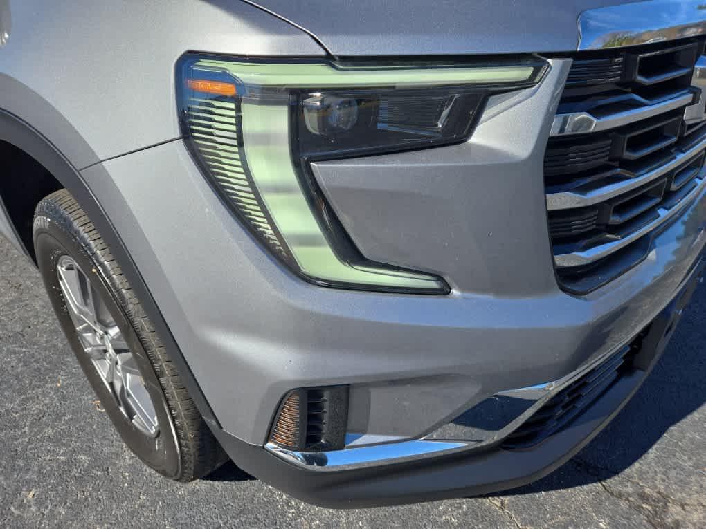 used 2025 GMC Acadia car, priced at $32,887