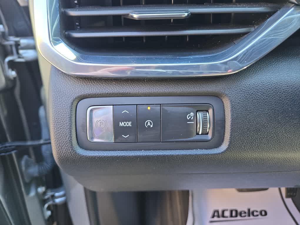 used 2025 GMC Acadia car, priced at $32,887