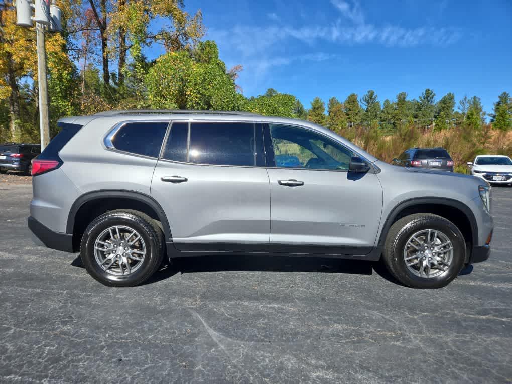 used 2025 GMC Acadia car, priced at $32,887