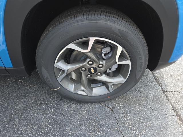 new 2025 Chevrolet Trax car
