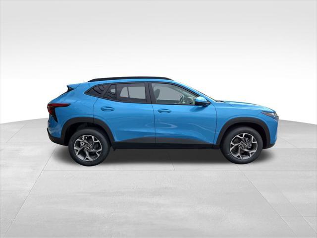 new 2025 Chevrolet Trax car