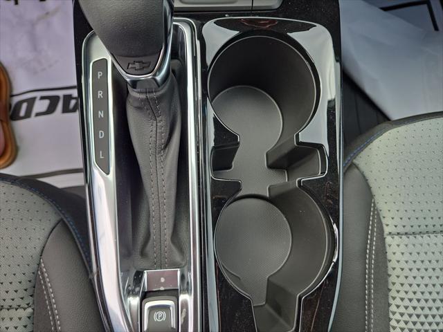 new 2025 Chevrolet Trax car