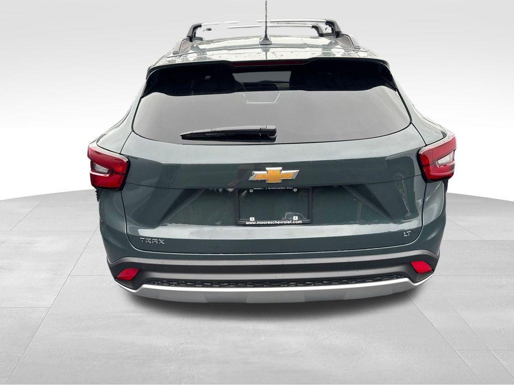 new 2025 Chevrolet Trax car, priced at $23,949