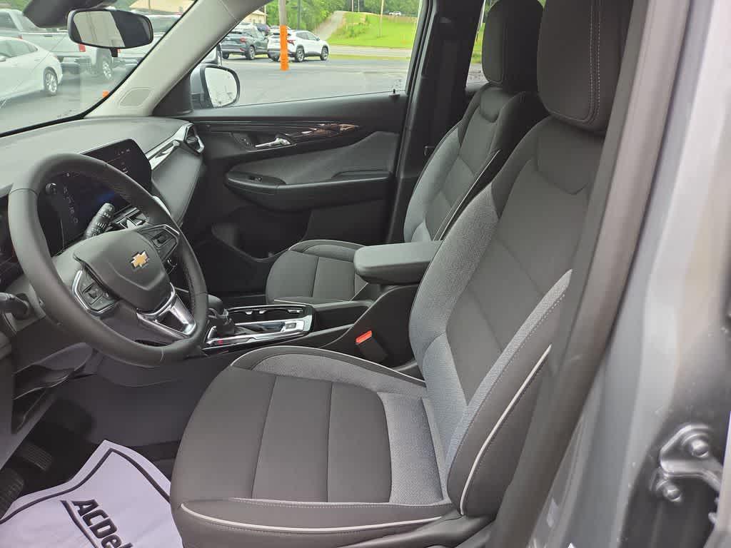 new 2026 Chevrolet TrailBlazer car, priced at $27,688