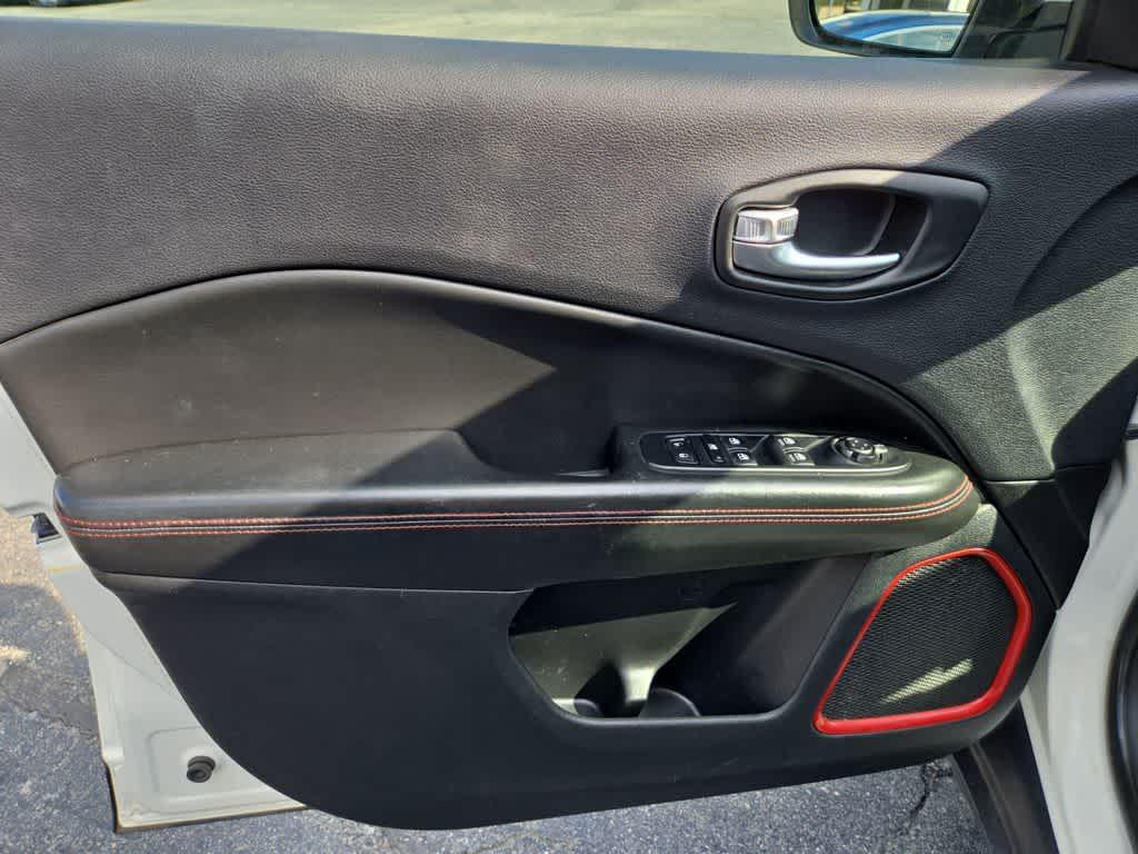 used 2018 Jeep Compass car, priced at $11,424