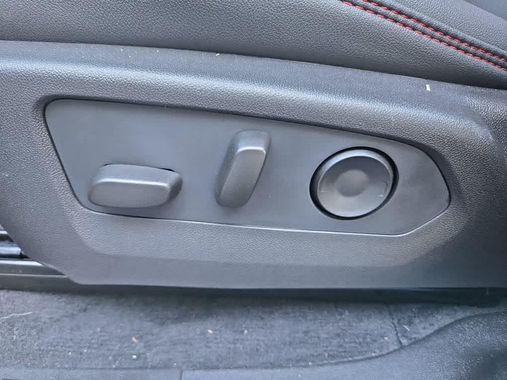 new 2025 Chevrolet Colorado car, priced at $44,988