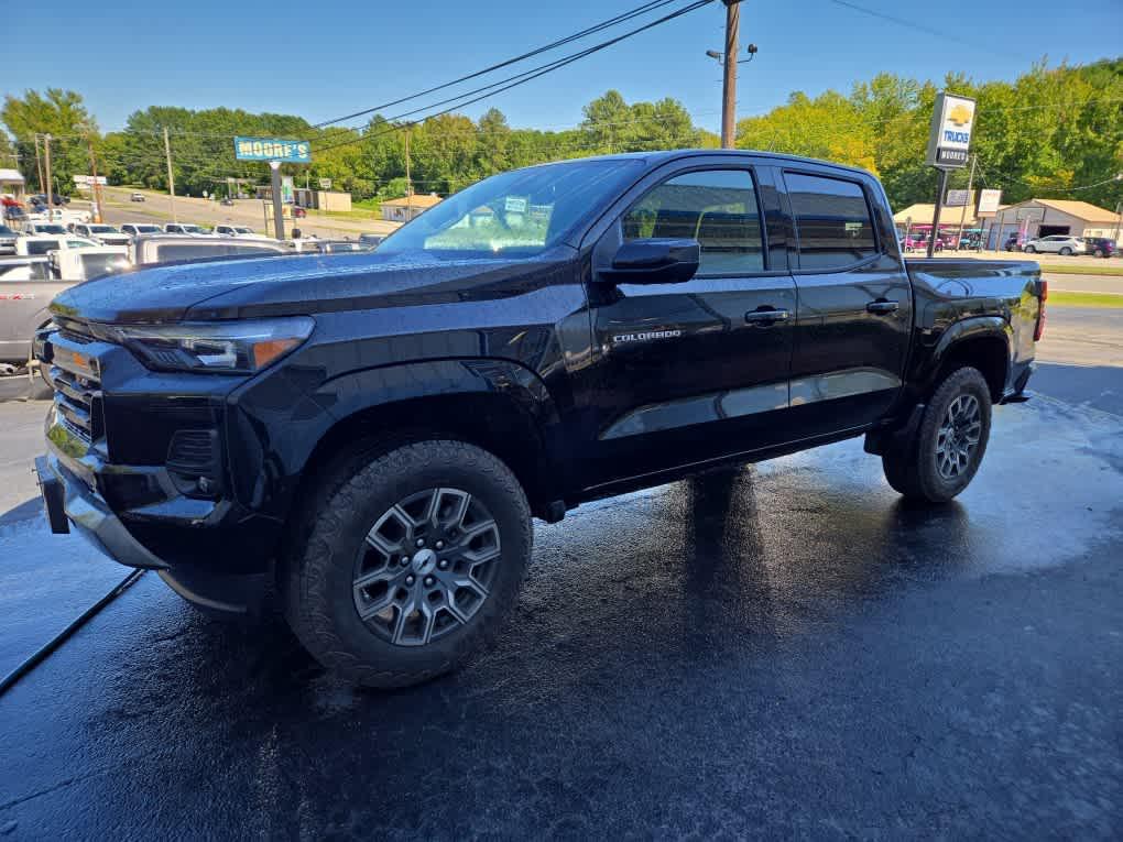 new 2025 Chevrolet Colorado car, priced at $44,988