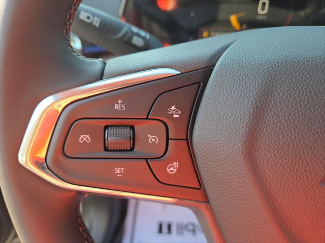 new 2025 Chevrolet Trax car