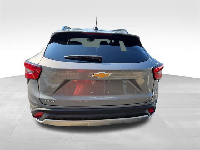 new 2025 Chevrolet Trax car