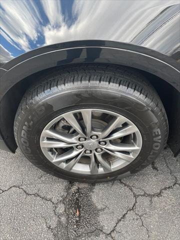 used 2023 Cadillac XT5 car
