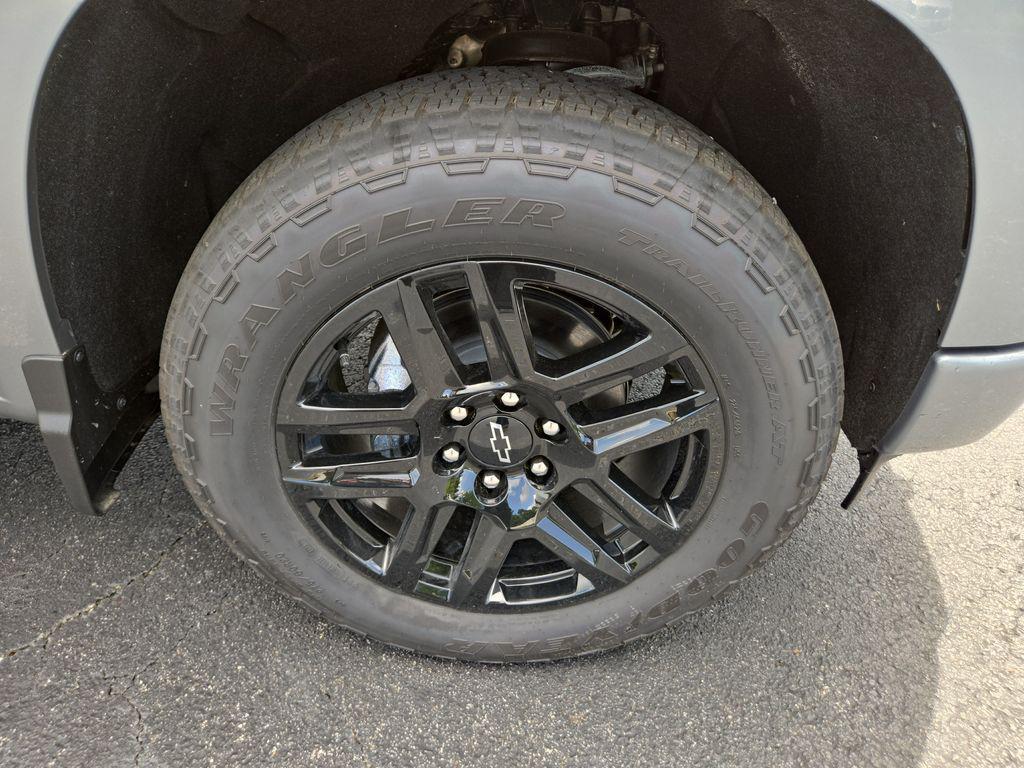 new 2025 Chevrolet Silverado 1500 car