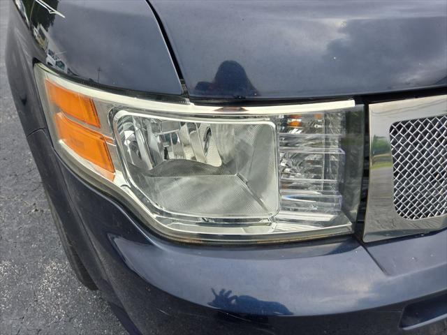 used 2009 Ford Flex car, priced at $4,999