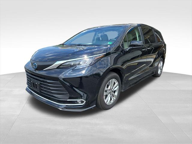 used 2024 Toyota Sienna car