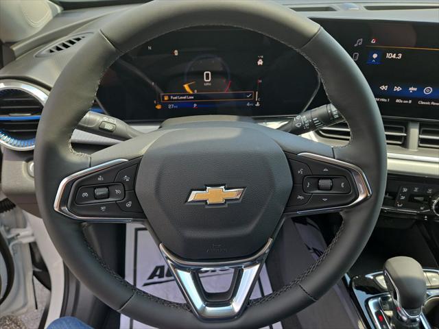 new 2025 Chevrolet Trax car