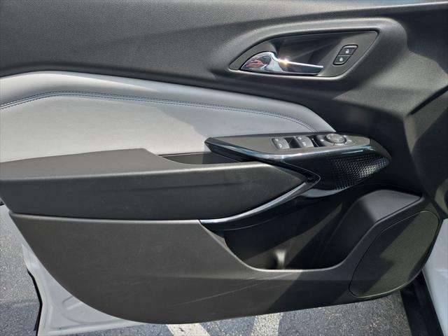 new 2025 Chevrolet Trax car
