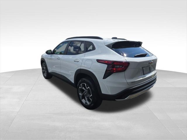 new 2025 Chevrolet Trax car