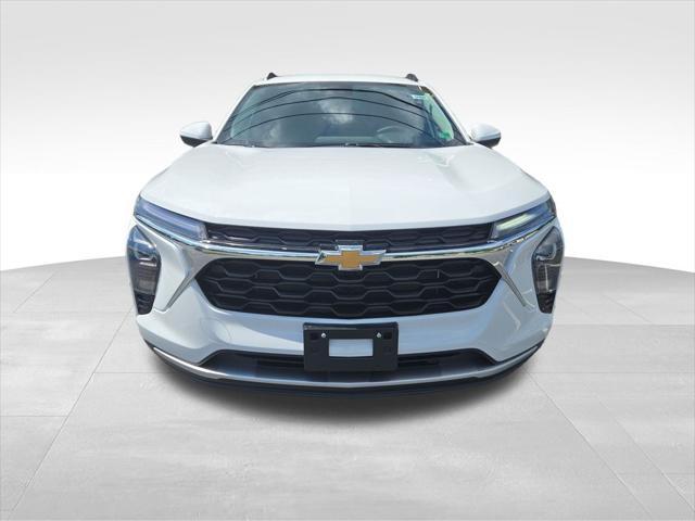 new 2025 Chevrolet Trax car