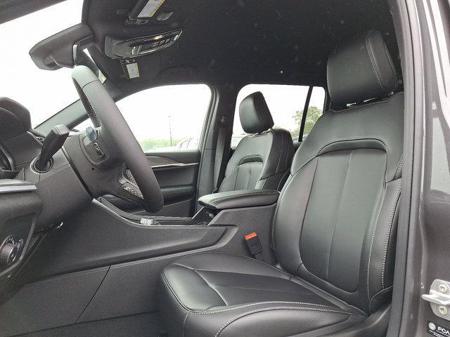 new 2025 Jeep Grand Cherokee car, priced at $47,495