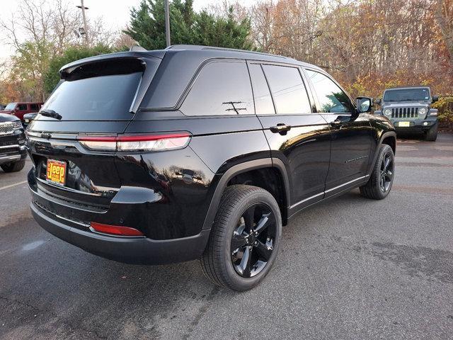 new 2025 Jeep Grand Cherokee car, priced at $52,535