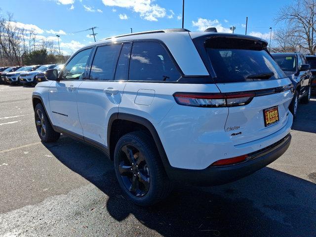 new 2025 Jeep Grand Cherokee car, priced at $51,940