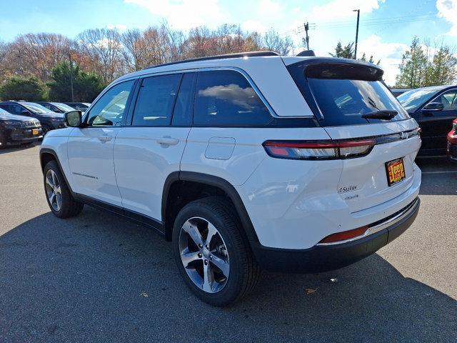 new 2024 Jeep Grand Cherokee car, priced at $52,495