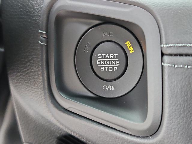 new 2025 Jeep Gladiator car, priced at $63,095