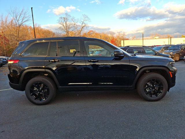 new 2025 Jeep Grand Cherokee car, priced at $46,530