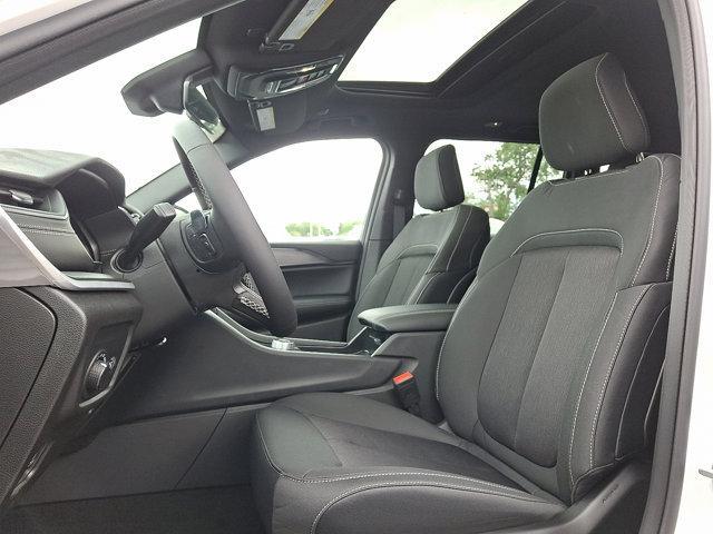 new 2025 Jeep Grand Cherokee car, priced at $43,575