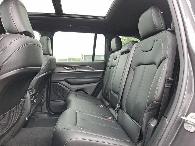 new 2025 Jeep Grand Cherokee car, priced at $52,735