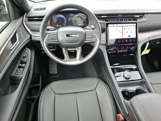 new 2025 Jeep Grand Cherokee car, priced at $52,735