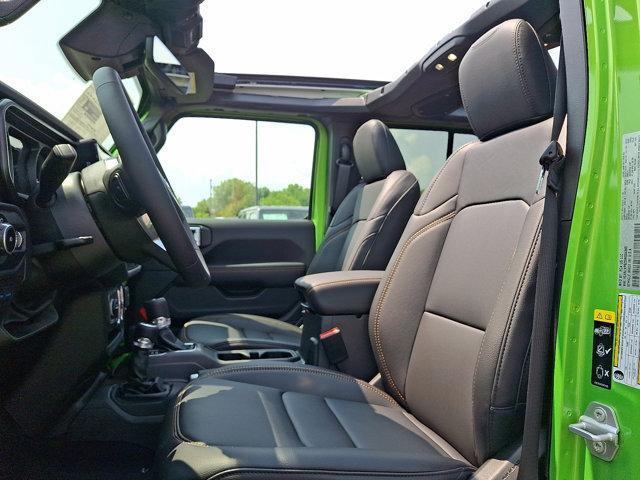 new 2025 Jeep Wrangler 4xe car
