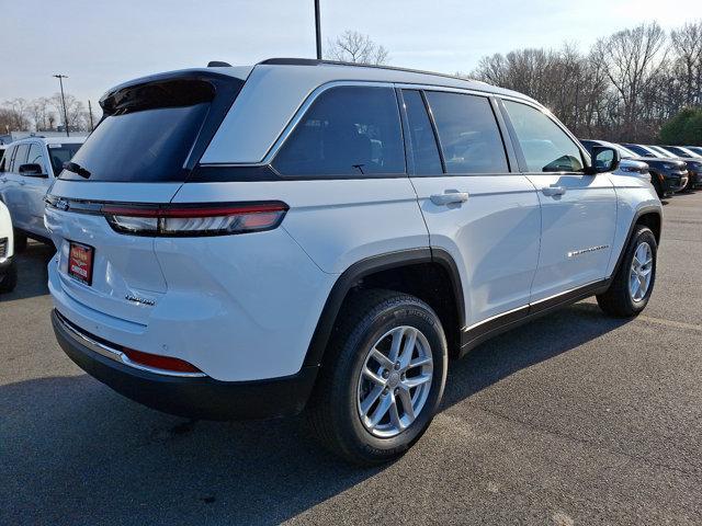 new 2024 Jeep Grand Cherokee car, priced at $39,995