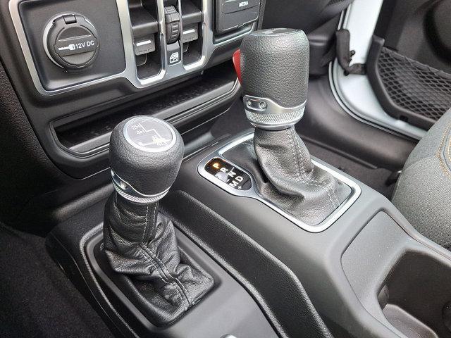 new 2025 Jeep Wrangler car, priced at $51,675