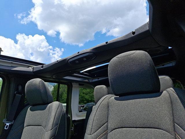 new 2025 Jeep Wrangler car, priced at $61,770