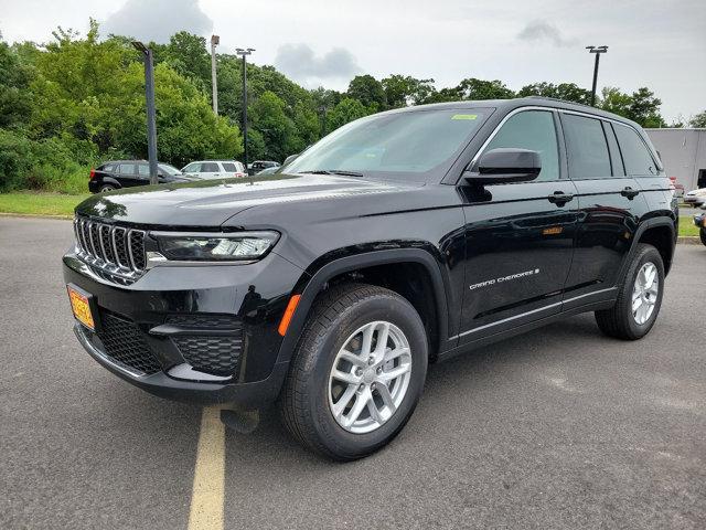 new 2024 Jeep Grand Cherokee car, priced at $43,995