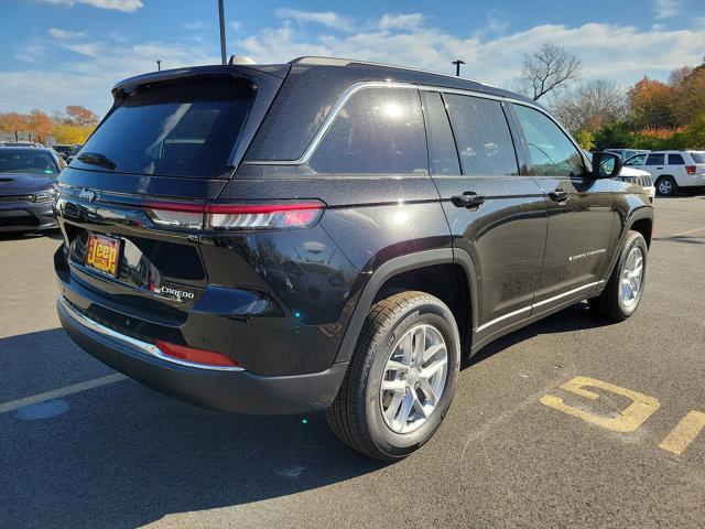 new 2025 Jeep Grand Cherokee car, priced at $42,175