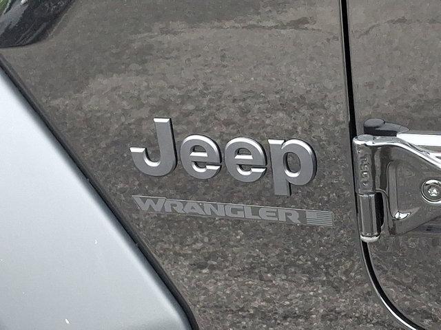 new 2025 Jeep Wrangler car, priced at $48,075