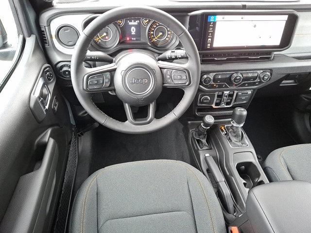 new 2025 Jeep Wrangler car, priced at $48,075