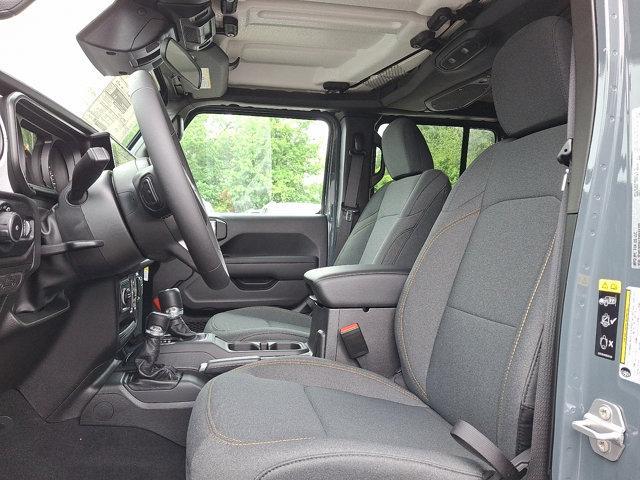 new 2025 Jeep Wrangler car, priced at $48,075