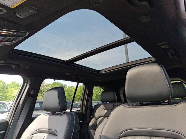 new 2025 Jeep Grand Cherokee car, priced at $55,660