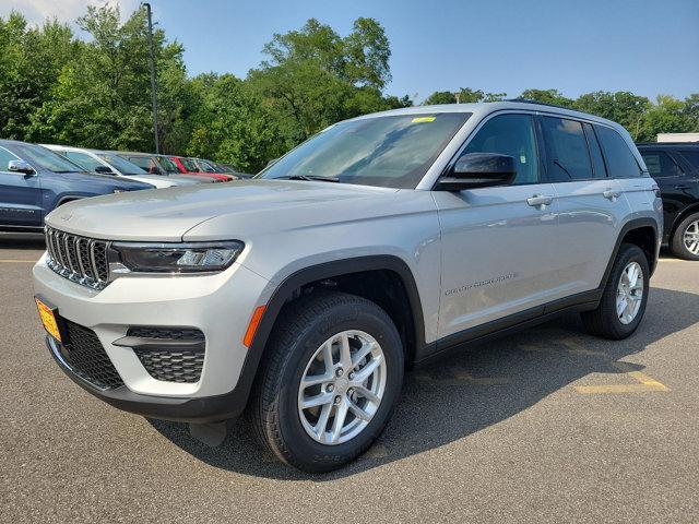 new 2024 Jeep Grand Cherokee car, priced at $43,995