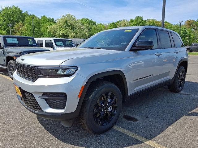new 2025 Jeep Grand Cherokee car, priced at $46,730