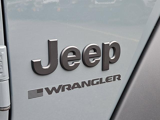new 2025 Jeep Wrangler car, priced at $52,070