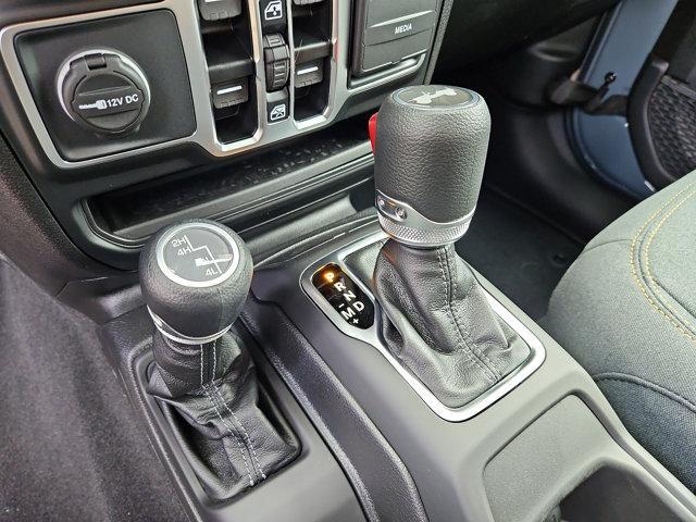 new 2025 Jeep Wrangler car, priced at $52,070